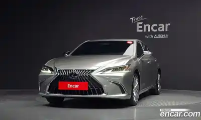 Lexus ES 2024 2.5 гидро в Москве № 168021, миниатюра 3