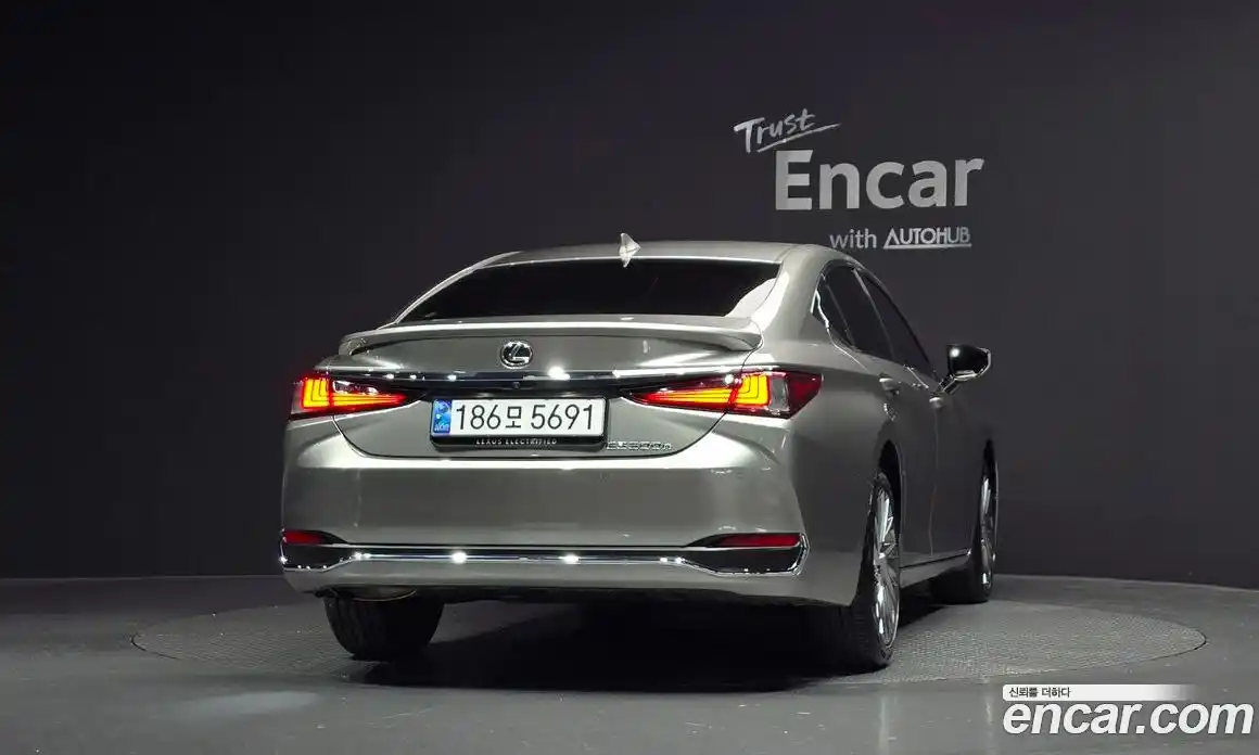 Lexus ES 2024 2.5 гидро в Москве № 168021, фото 4