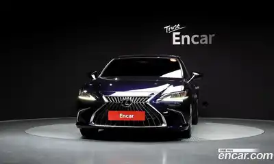 Lexus ES 2023 2.5 гидро в Москве № 168118, миниатюра 3