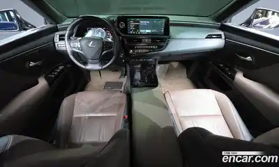 Lexus ES 2023 2.5 гидро в Москве № 168118, миниатюра 7