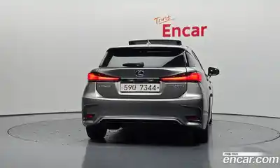 Lexus CT200h 2018 1.8 гидро в Москве № 168320, миниатюра 4
