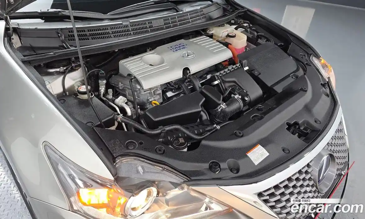 Lexus CT200h 2018 1.8 гидро в Москве № 168320, фото 6