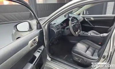 Lexus CT200h 2018 1.8 гидро в Москве № 168320, миниатюра 10