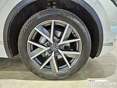 Volkswagen Touareg 2023 3.0 гидро в Москве № 168755, миниатюра 5