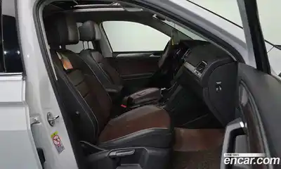 Volkswagen Tiguan 2022 2.0 гидро в Москве № 168903, миниатюра 11