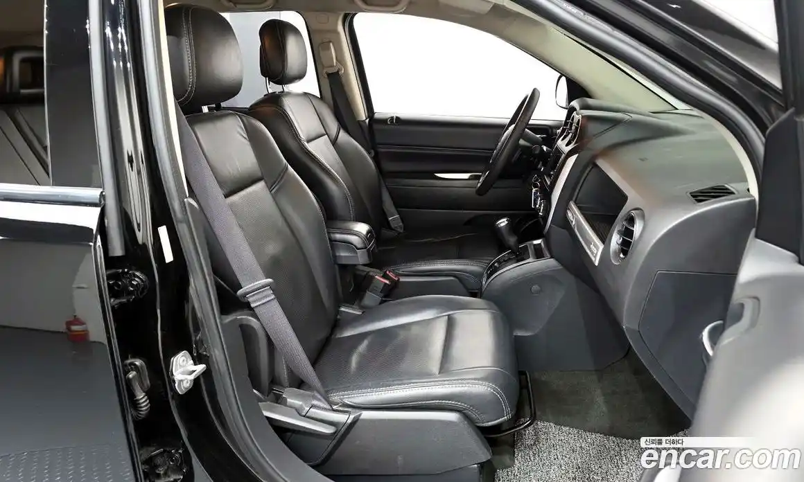 Jeep Compass 2016 2.4 гидро в Москве № 169876, фото 11