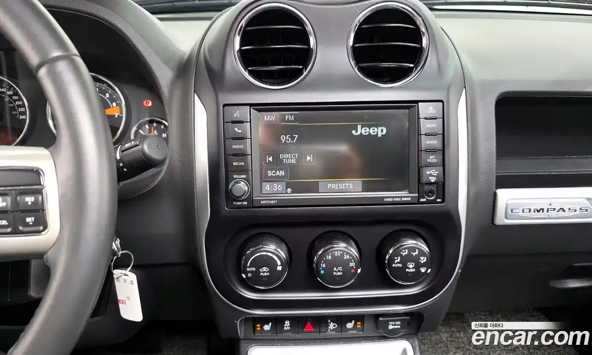 Jeep Compass 2016 2.4 гидро в Москве № 169876, фото 15