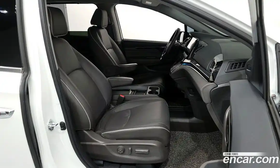 Honda Odyssey 2022 3.5 гидро в Москве № 170443, фото 11