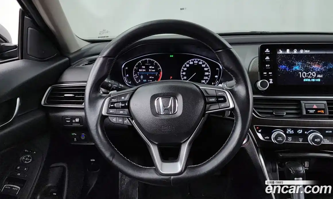 Honda Accord 2018 1.5 гидро в Москве № 170541, фото 13