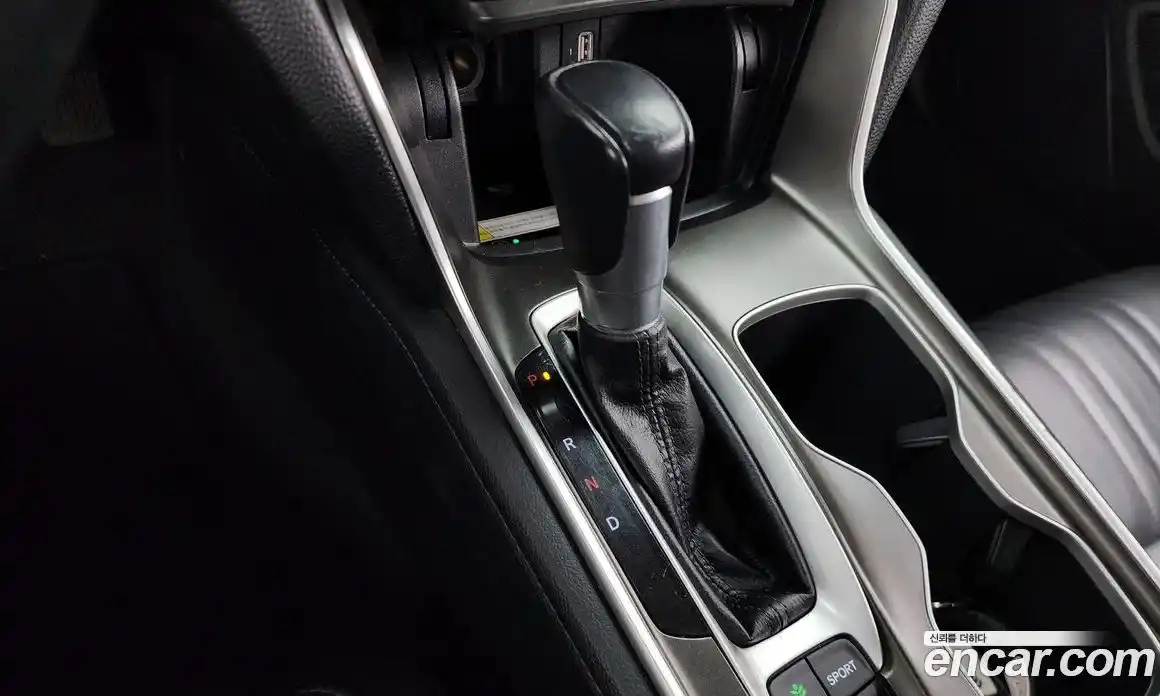 Honda Accord 2018 1.5 гидро в Москве № 170541, фото 9