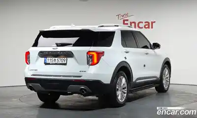 Ford Explorer, 2022