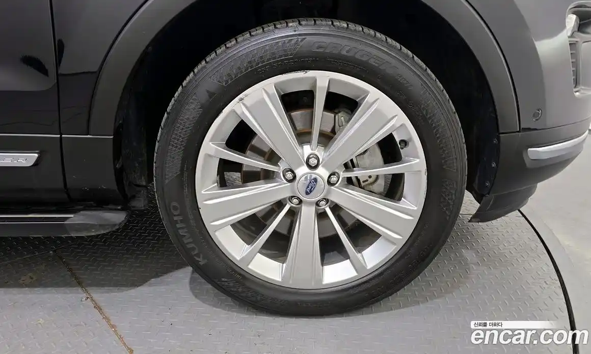 Ford Explorer 2019 2.3 гидро в Москве № 170935, фото 5