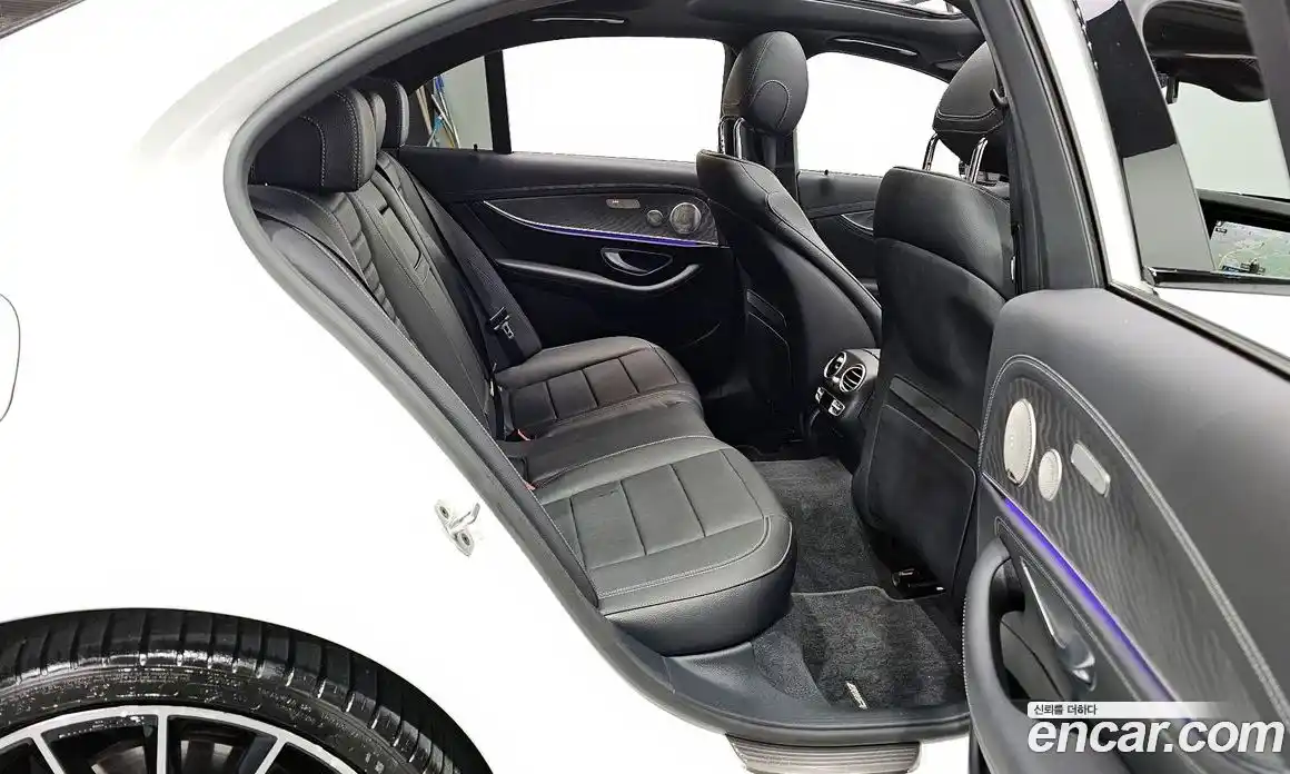 Mercedes-Benz E-Class 2023 2.0 гидро в Москве № 178580, фото 12