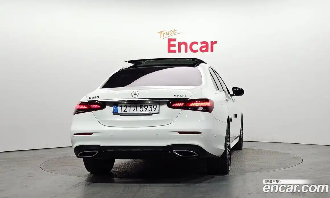 Mercedes-Benz E-Class 2023 2.0 гидро в Москве № 178580, фото 4