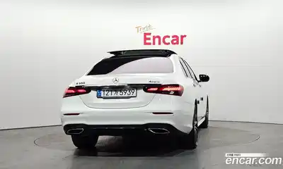 Mercedes-Benz E-Class 2023 2.0 гидро в Москве № 178580, миниатюра 4