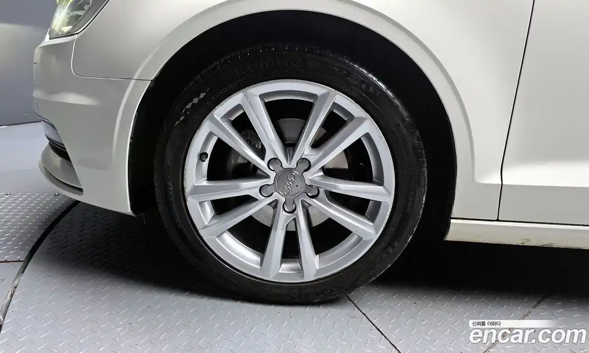 Audi A3 2014 2.0 гидро в Москве № 193912, фото 5