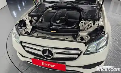 Mercedes-Benz E-Class 2016 1.9 гидро в Москве № 194666, миниатюра 6