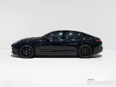 Porsche Panamera, 2024