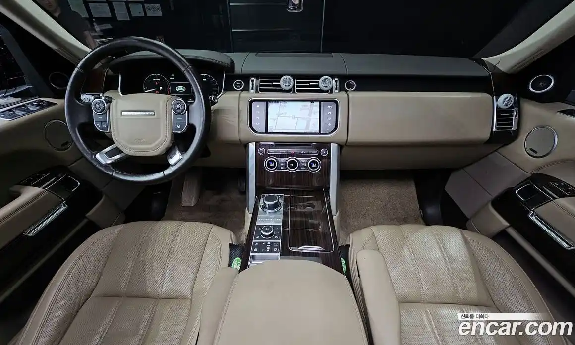 Land Rover Range-Rover 2015 4.4 гидро в Москве № 198115, фото 7