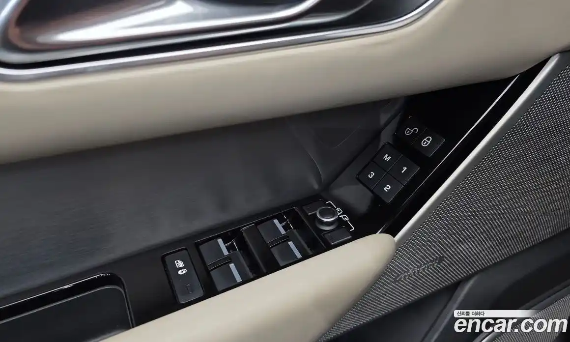 Land Rover Range-Rover Velar 2018 3.0 гидро в Москве № 198185, фото 16