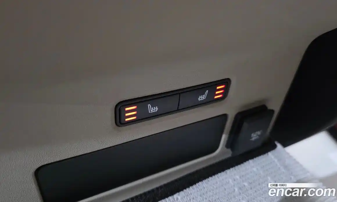 Land Rover Range-Rover Velar 2018 3.0 гидро в Москве № 198185, фото 17