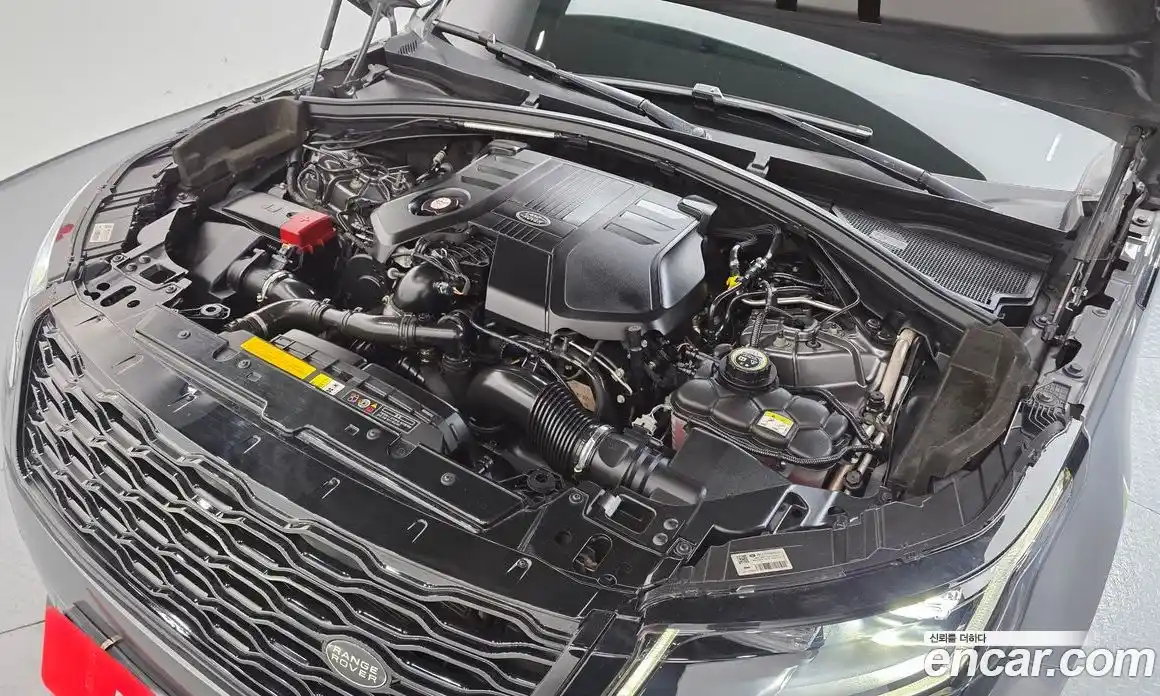 Land Rover Range-Rover Velar 2018 3.0 гидро в Москве № 198185, фото 6