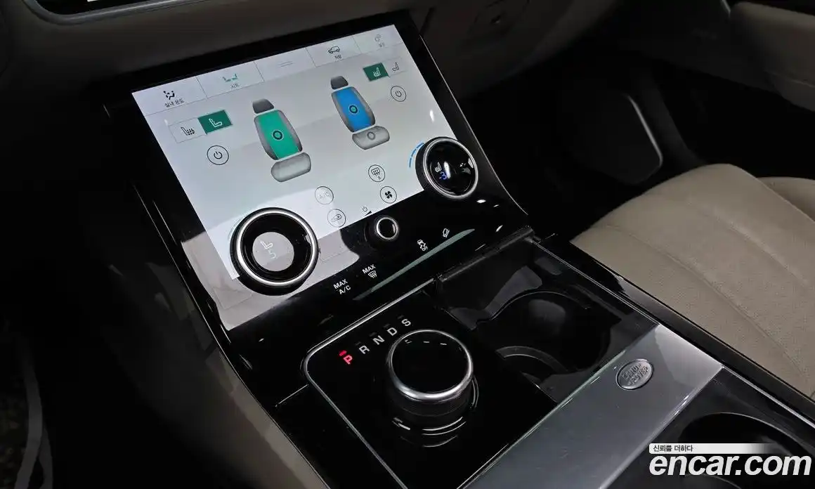 Land Rover Range-Rover Velar 2018 3.0 гидро в Москве № 198185, фото 9