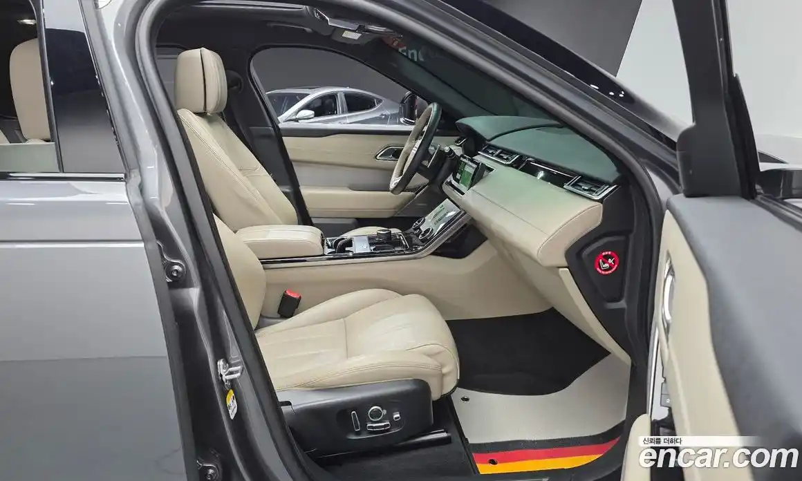 Land Rover Range-Rover Velar 2018 3.0 гидро в Москве № 198185, фото 10