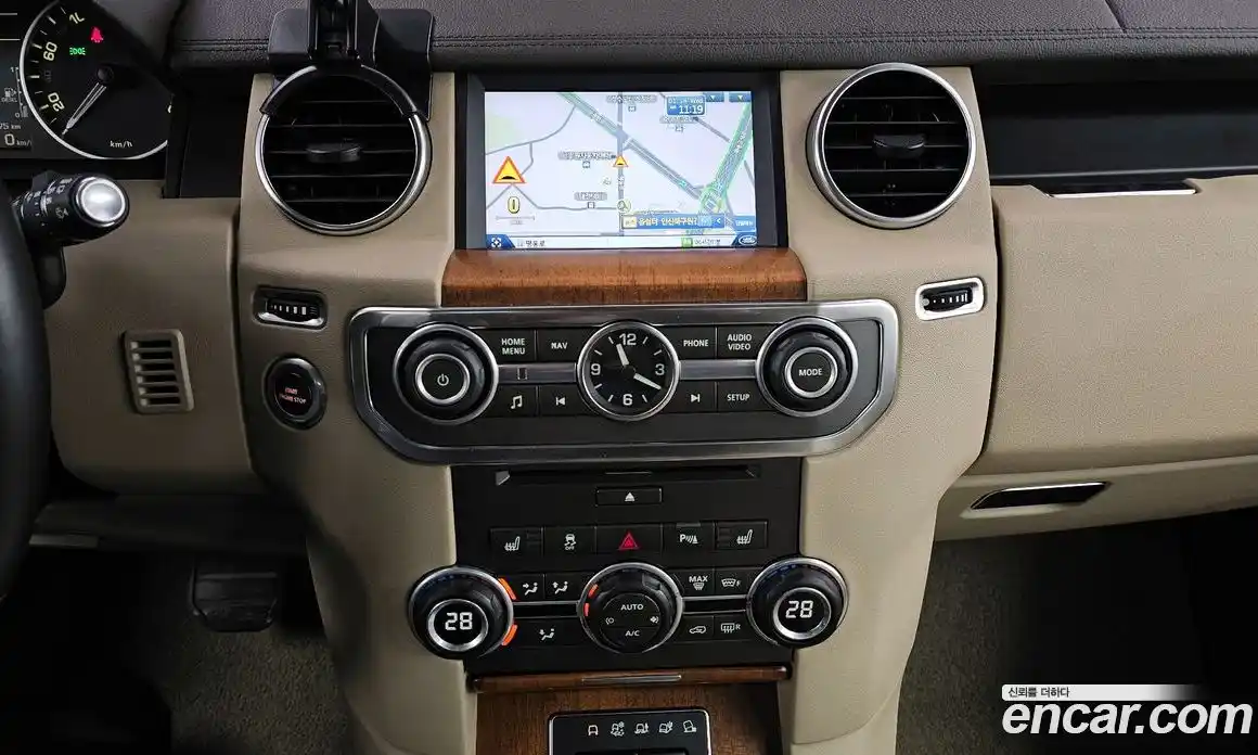 Land Rover Discovery 2016 3.0 гидро в Москве № 198257, фото 14