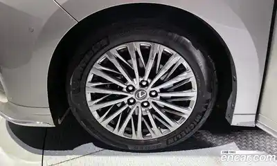 Lexus LM 2024 2.4 гидро в Москве № 198773, миниатюра 5