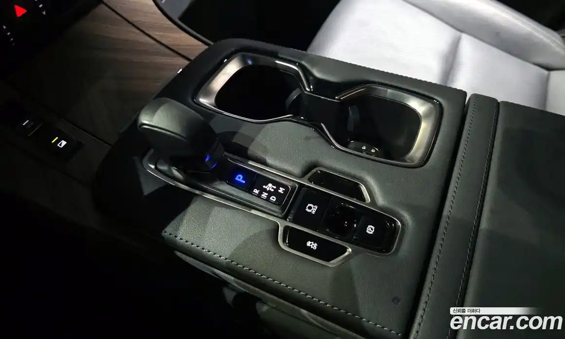 Lexus LM 2024 2.4 гидро в Москве № 198773, фото 9
