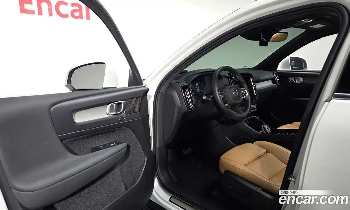 Volvo XC40 2021 2.0 гидро в Москве № 212833, фото 12