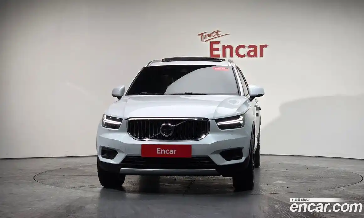 Volvo XC40 2021 2.0 гидро в Москве № 212833, фото 3
