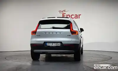Volvo XC40 2021 2.0 гидро в Москве № 212833, миниатюра 4