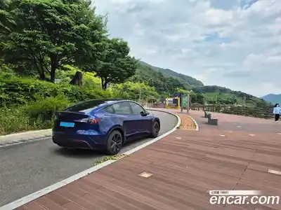 Tesla Model Y 2023 гидро в Москве № 214556, миниатюра 2