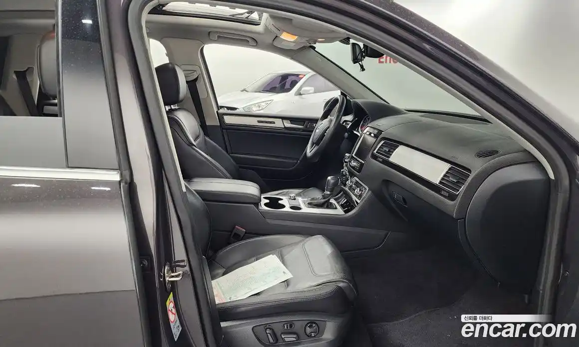 Volkswagen Touareg 2013 3.0 гидро в Москве № 215198, фото 11