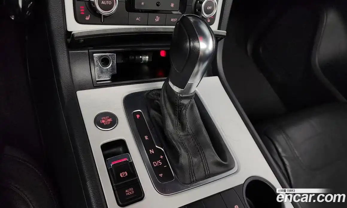 Volkswagen Touareg 2013 3.0 гидро в Москве № 215198, фото 9