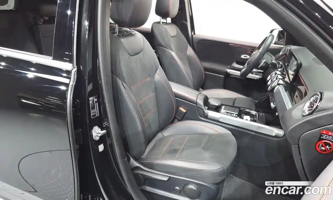 Mercedes-Benz GLB-Class 2022 2.0 гидро в Москве № 223283, фото 10