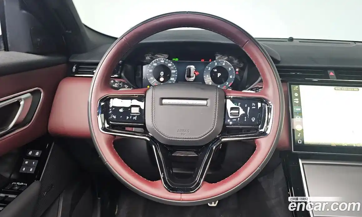 Land Rover Range-Rover Velar 2025 3.0 гидро в Москве № 231145, фото 12