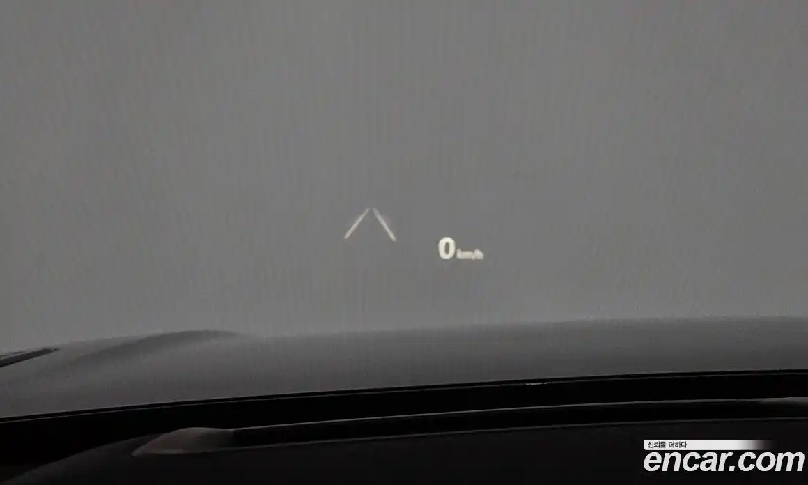 Land Rover Range-Rover Velar 2025 3.0 гидро в Москве № 231145, фото 16
