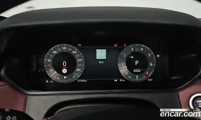 Land Rover Range-Rover Velar 2025 3.0 гидро в Москве № 231145, миниатюра 7