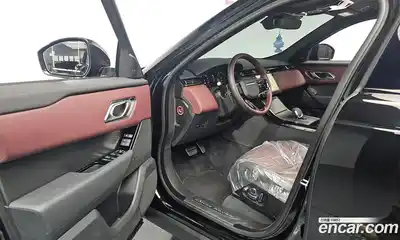 Land Rover Range-Rover Velar 2025 3.0 гидро в Москве № 231145, миниатюра 9