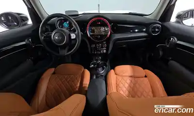 Mini Cooper 2024 1.5 гидро в Москве № 231417, миниатюра 7