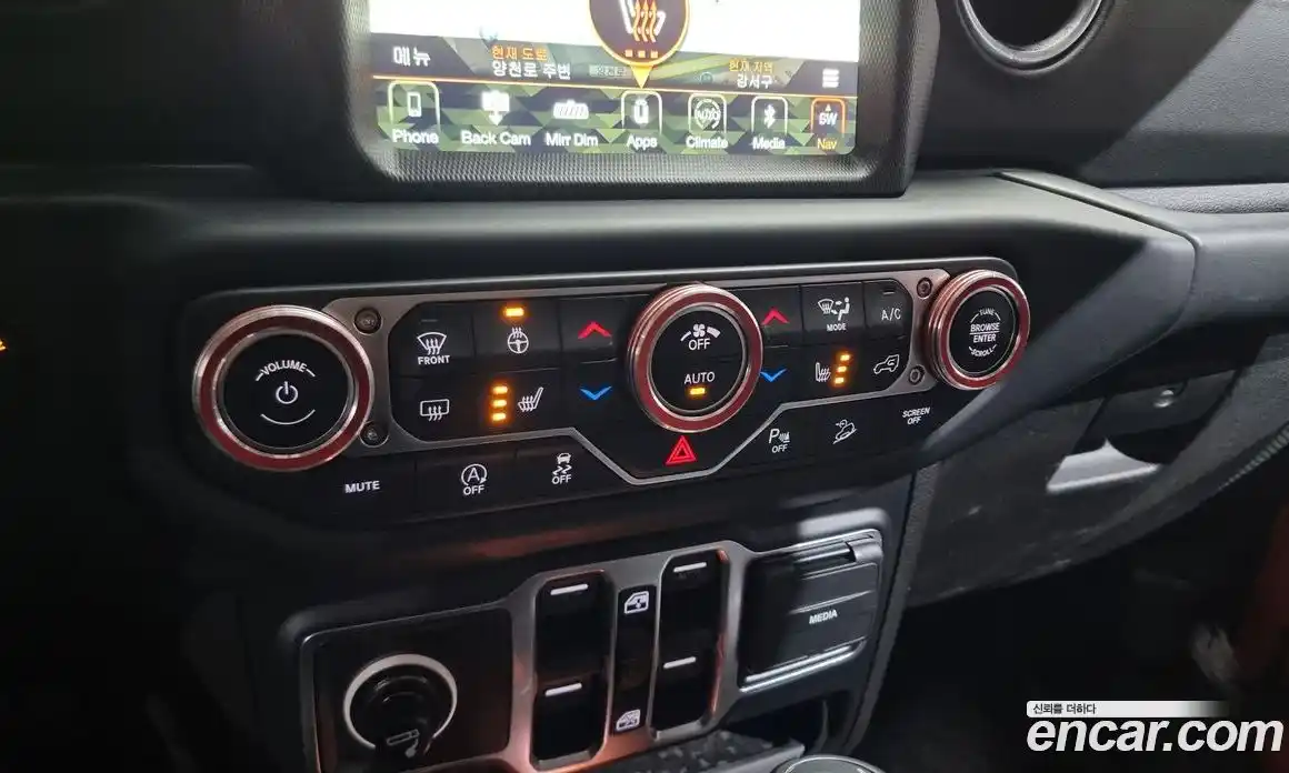 Jeep Wrangler 2019 2.0 гидро в Москве № 232596, фото 16