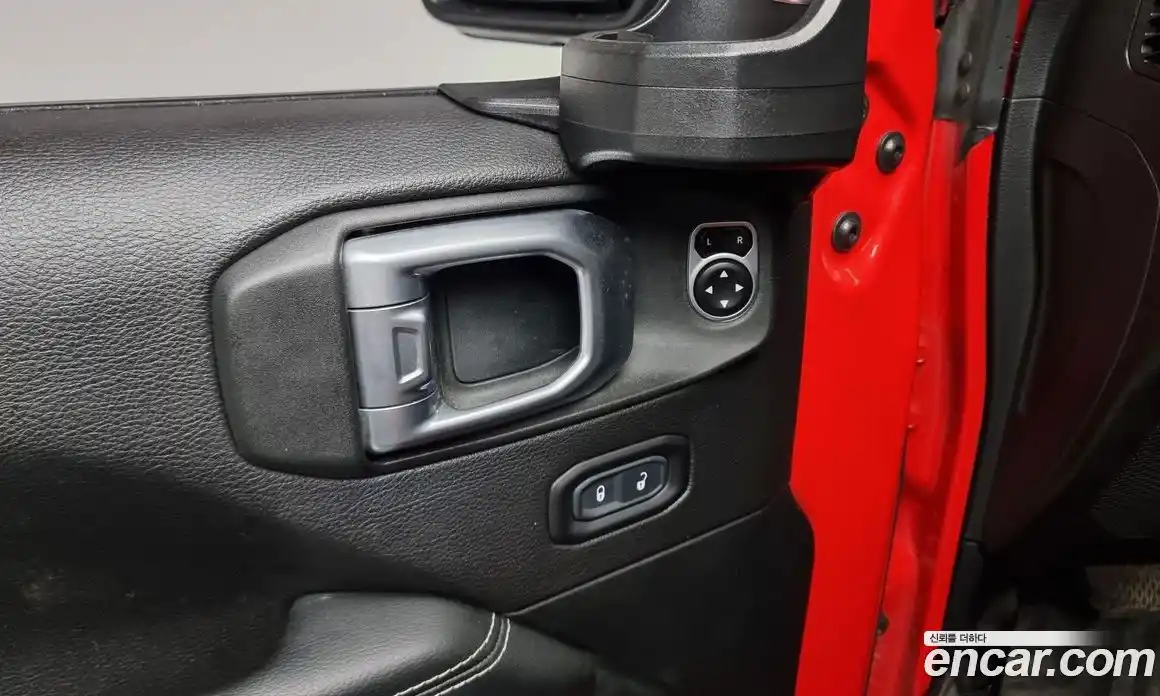 Jeep Wrangler 2019 2.0 гидро в Москве № 232596, фото 17