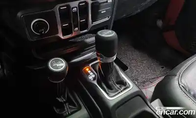 Jeep Wrangler 2019 2.0 гидро в Москве № 232596, миниатюра 9