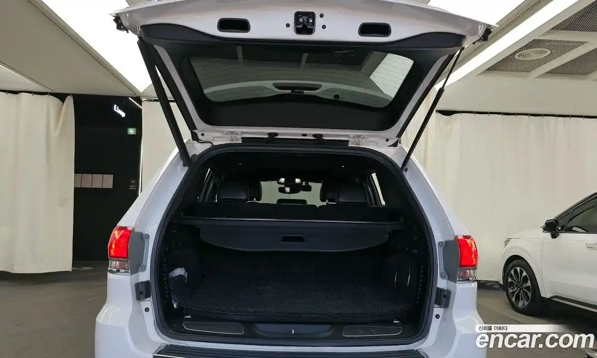 Jeep Cherokee 2017 3.0 гидро в Москве № 232678, фото 20