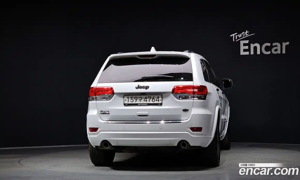 Jeep Cherokee 2017 3.0 гидро в Москве № 232678, фото 4