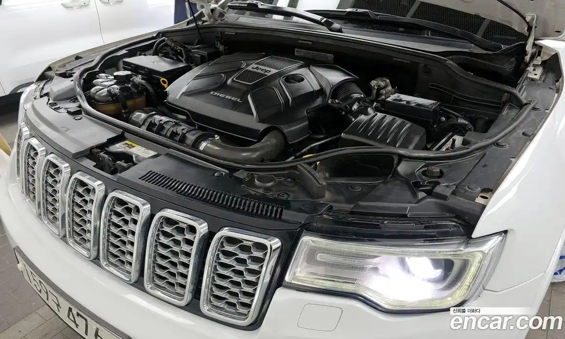 Jeep Cherokee 2017 3.0 гидро в Москве № 232678, фото 6