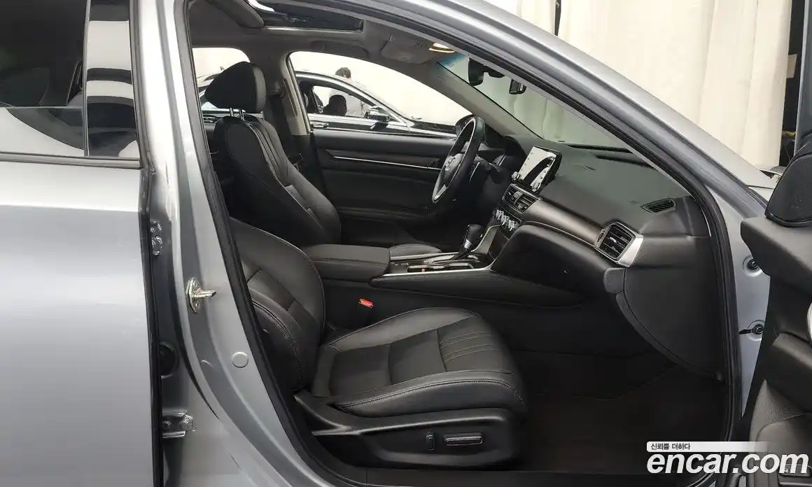 Honda Accord 2019 1.5 гидро в Москве № 232857, фото 11